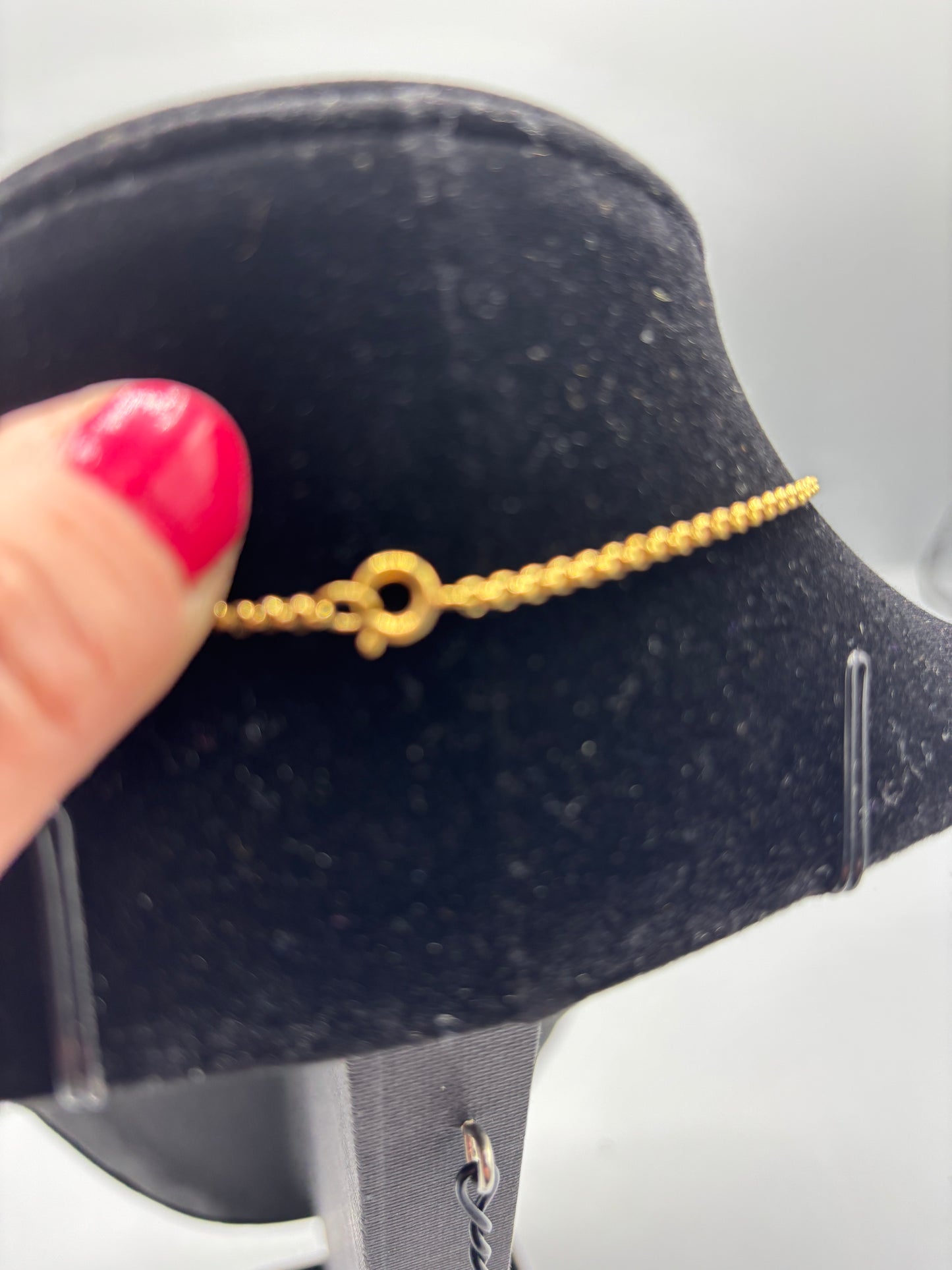Gold 3 stone necklace