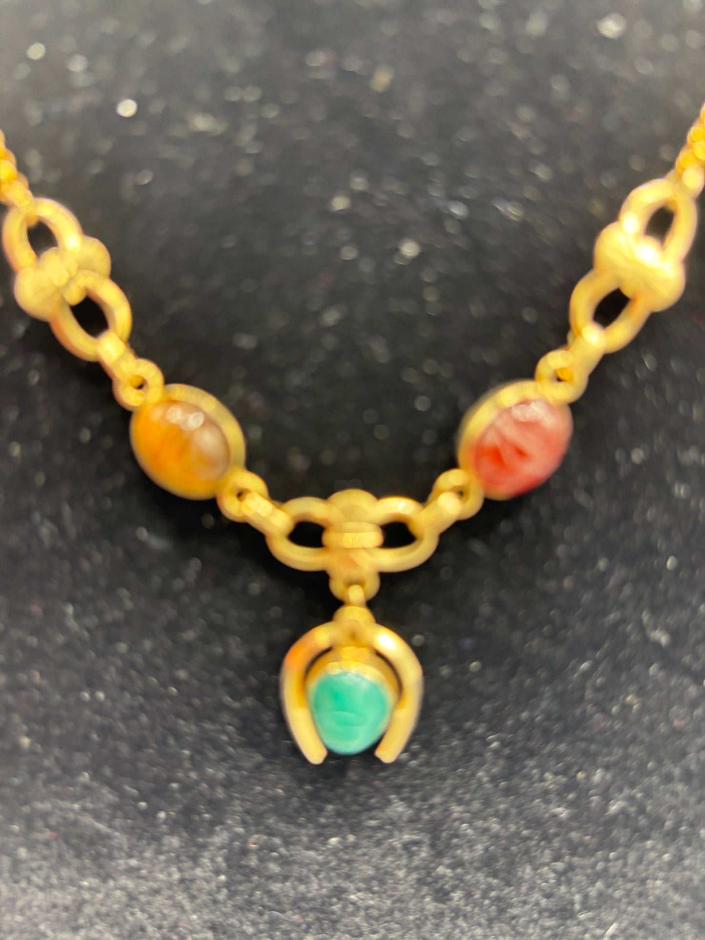 Gold 3 stone necklace