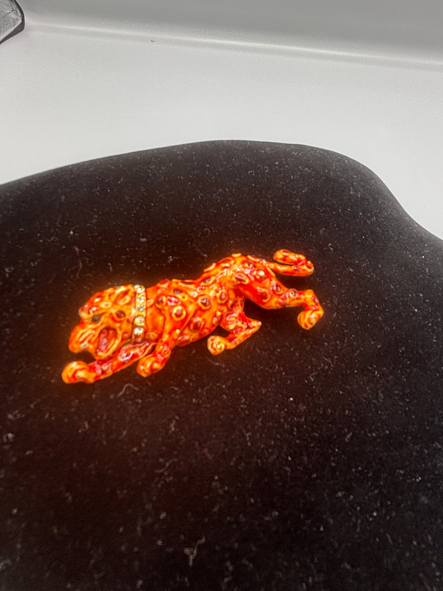 Gold tone enamel Cheetah
