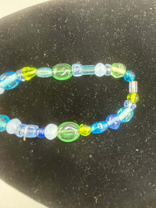 Glass bead bracelet