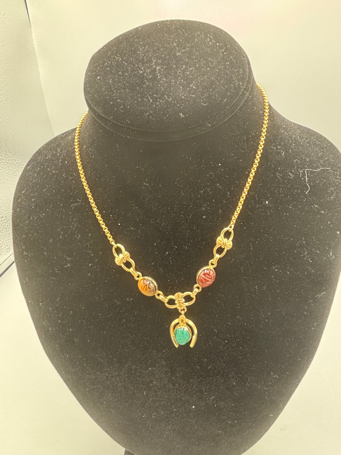 Gold 3 stone necklace