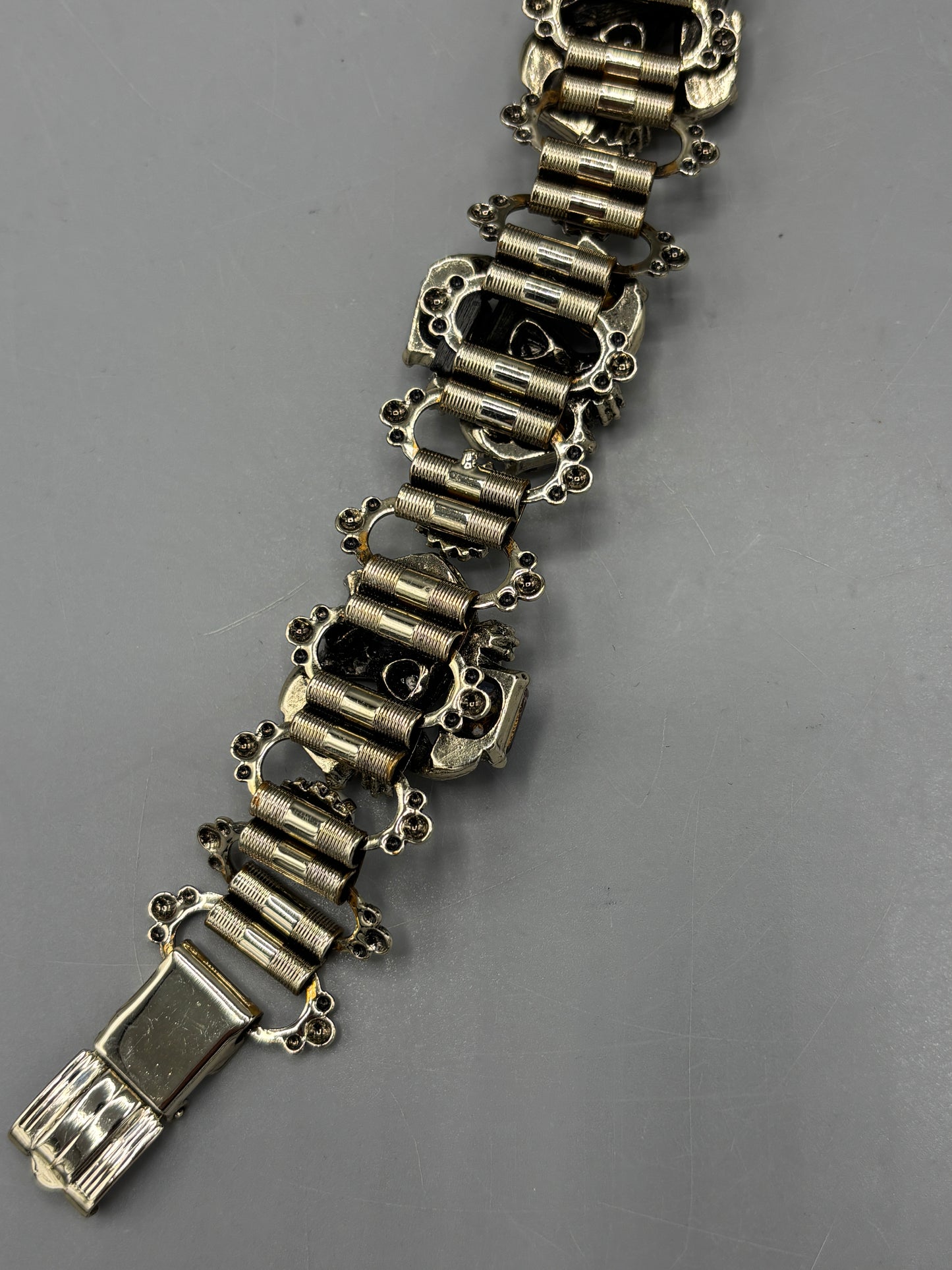 Vintage silver tone bracelet with purple stones & faux pearls