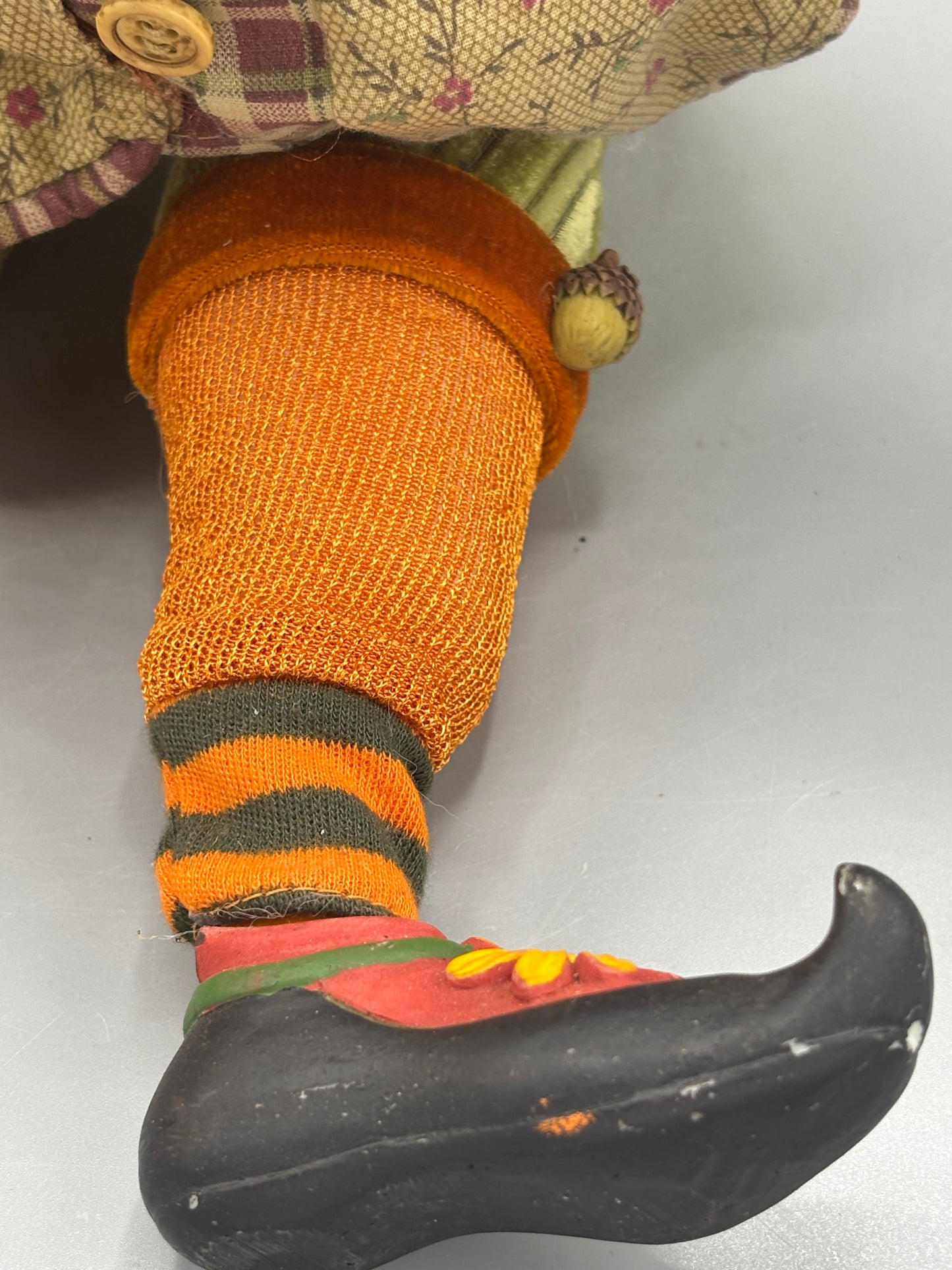 Folk art Pumpkin Scarecrow sitting