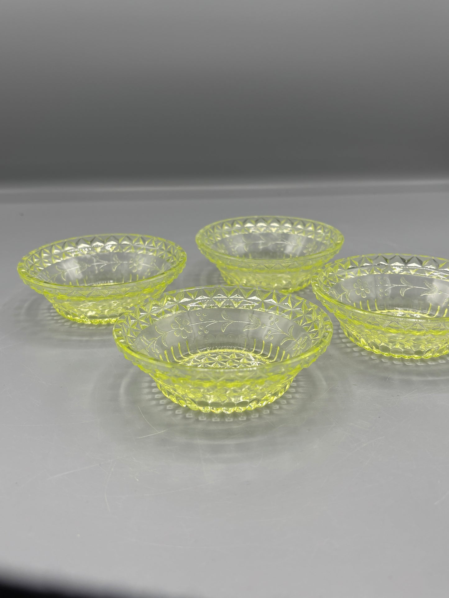 Vintage Vaseline glass berry bowl set