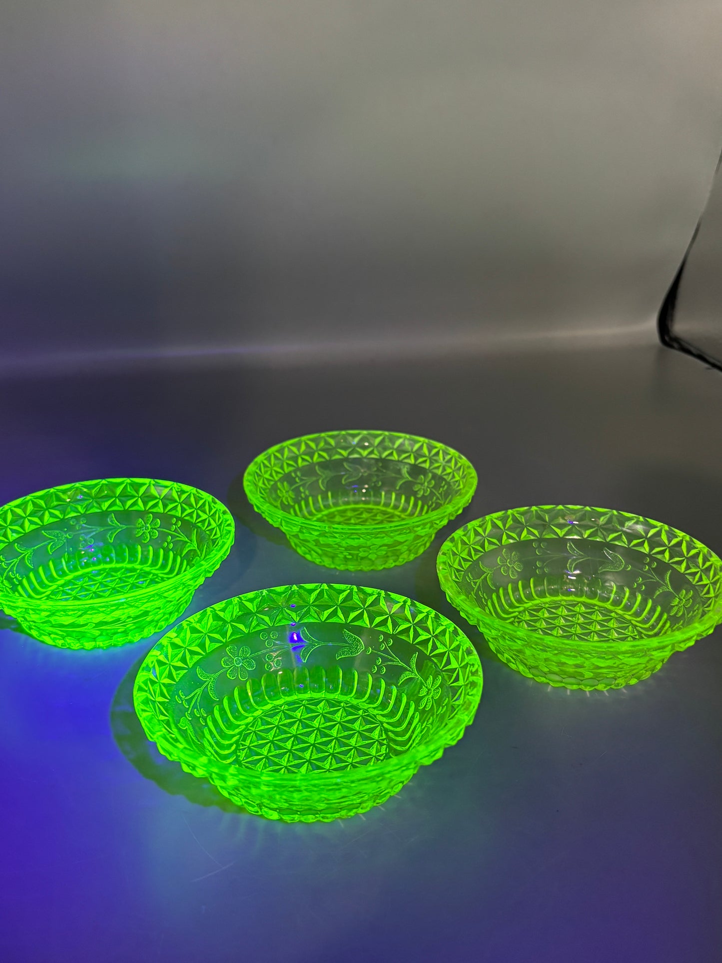 Vintage Vaseline glass berry bowl set