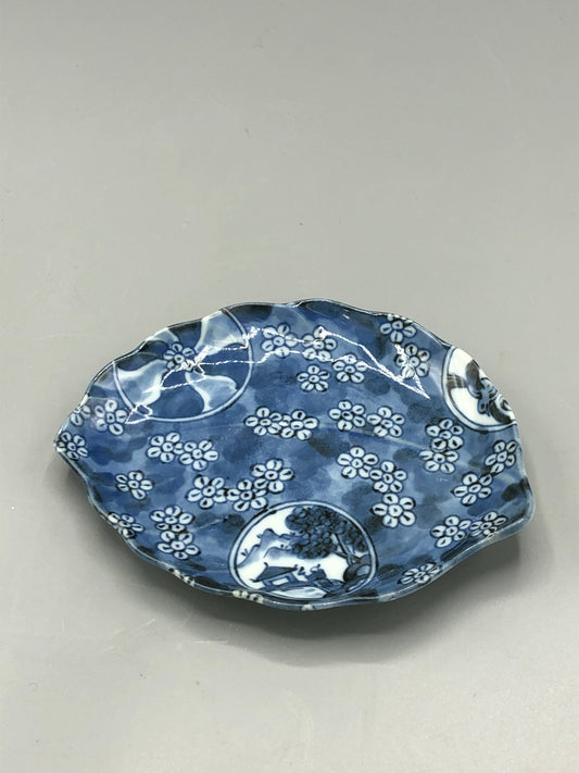 Takahashi Mini blue & white trinket  Asian dish