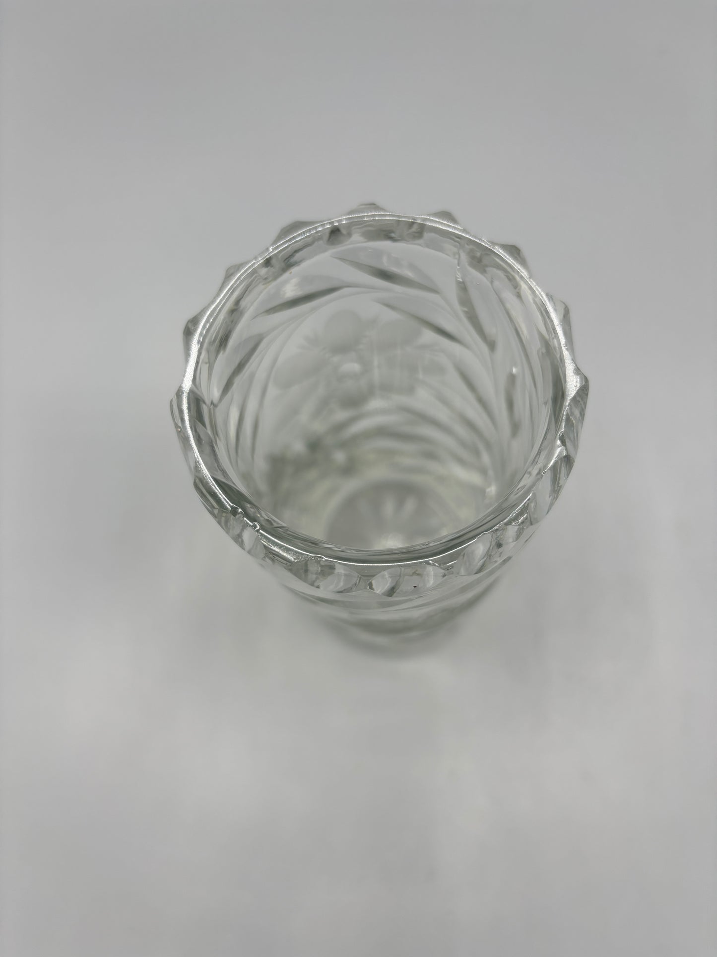 Brillant cut Crystal floral vase