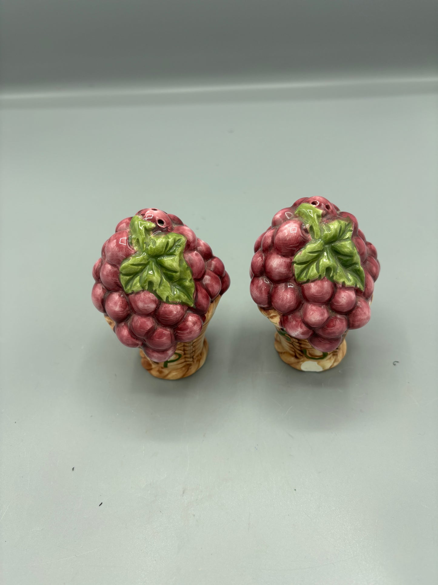 Ceramic grape salt & pepper