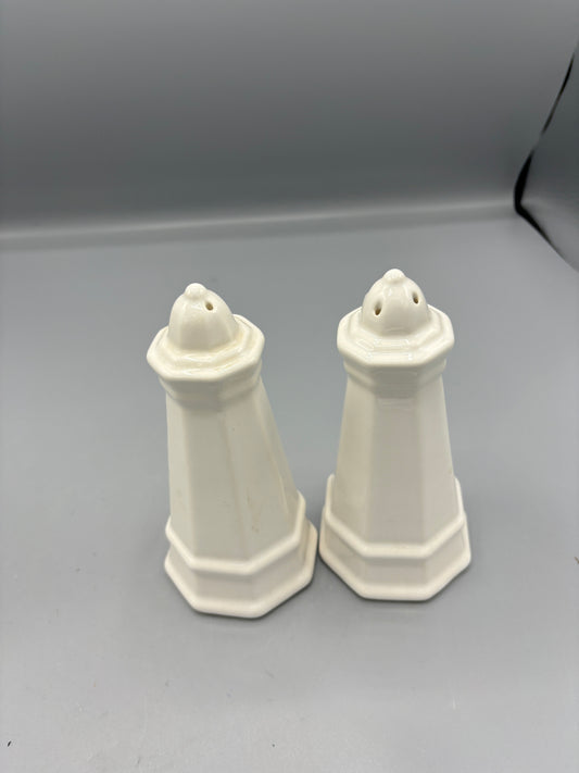 Pfaltzgraff salt & pepper shakers