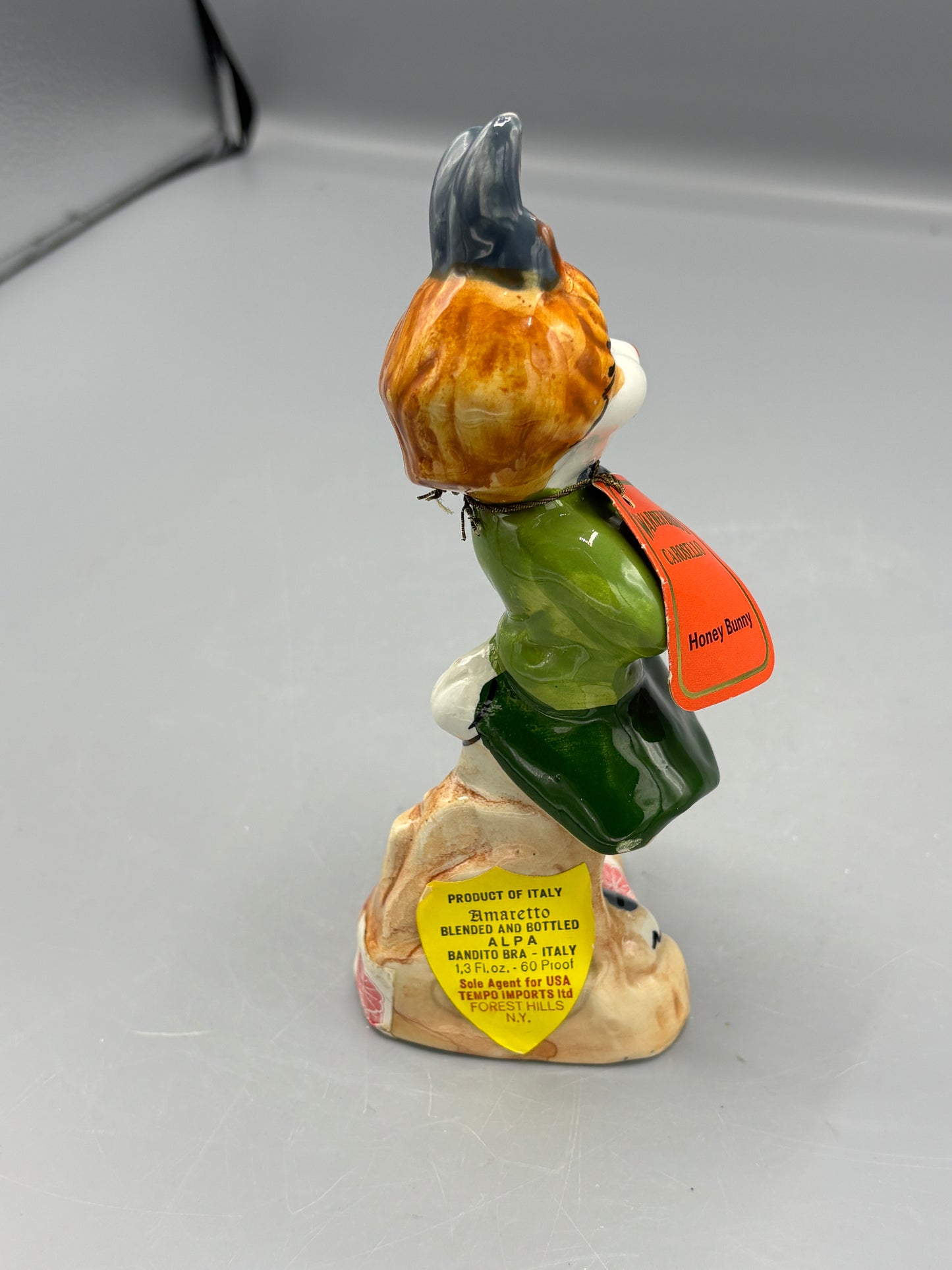 Vintage Warner Brothers Looney Tunes Honey Bunny liqueur decanter