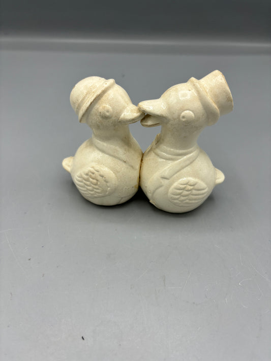 Kissing duck salt & pepper