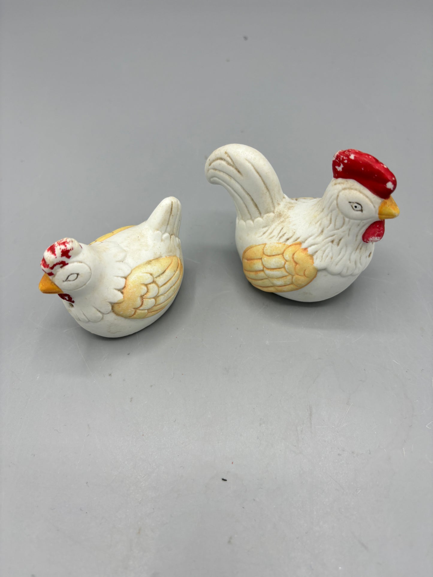 Vintage chicken salt & pepper