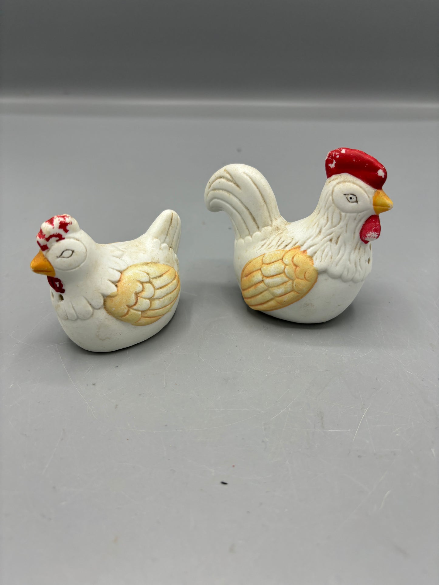 Vintage chicken salt & pepper