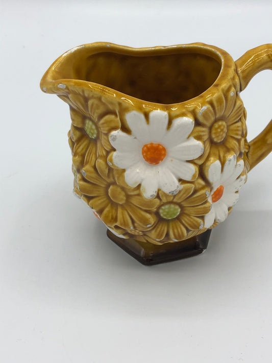 Vintage Fred Roberts Daisey Creamer