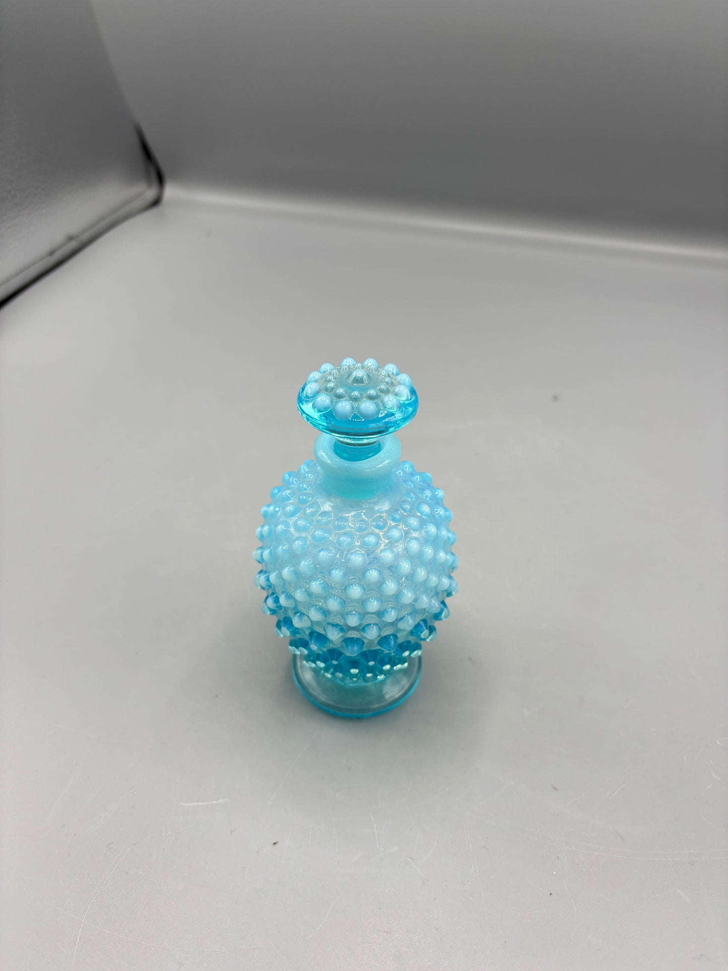 Vintage Fenton  blue Opalescent glass perfume bottle w/ stopper