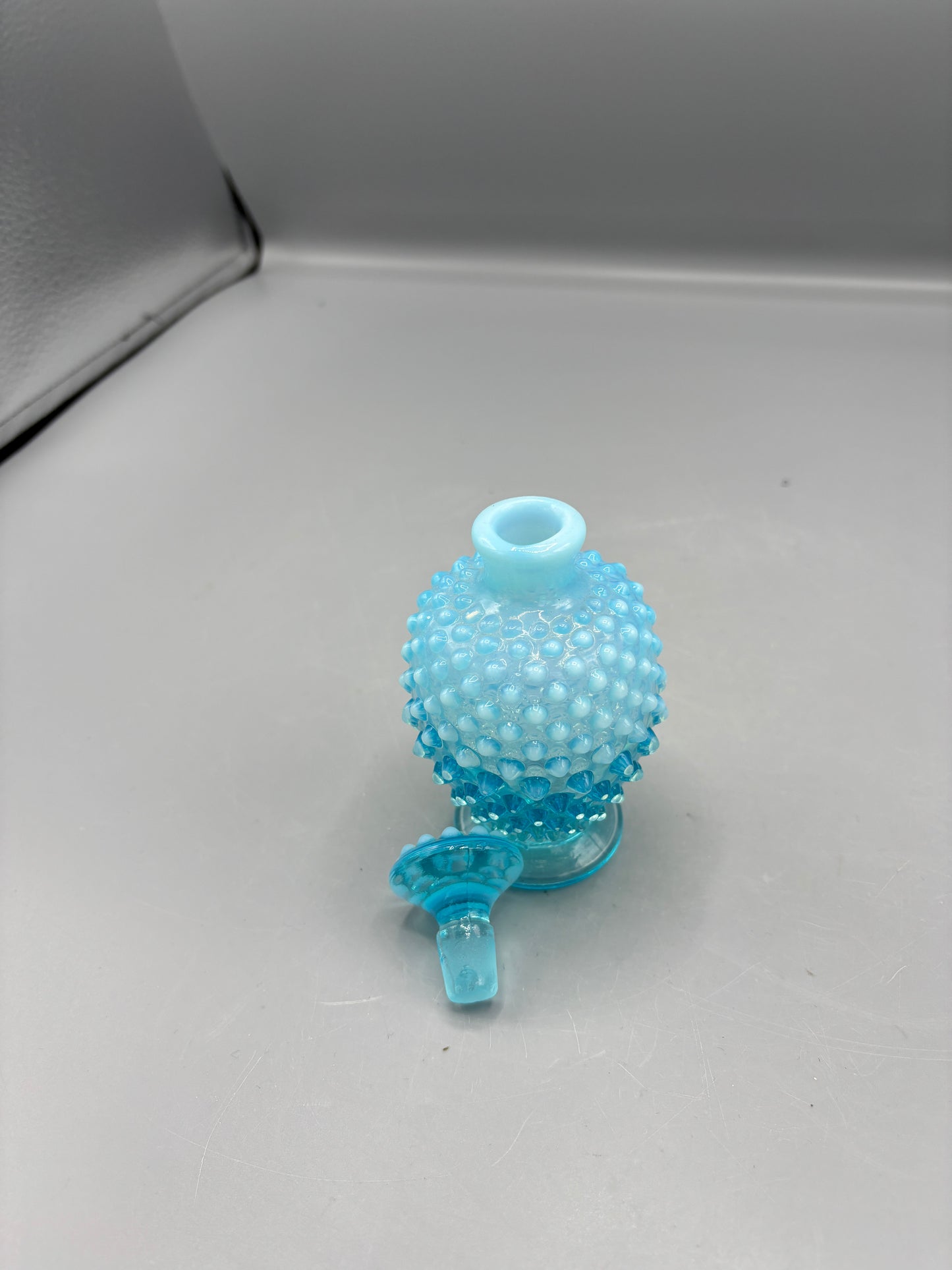Vintage Fenton  blue Opalescent glass perfume bottle w/ stopper