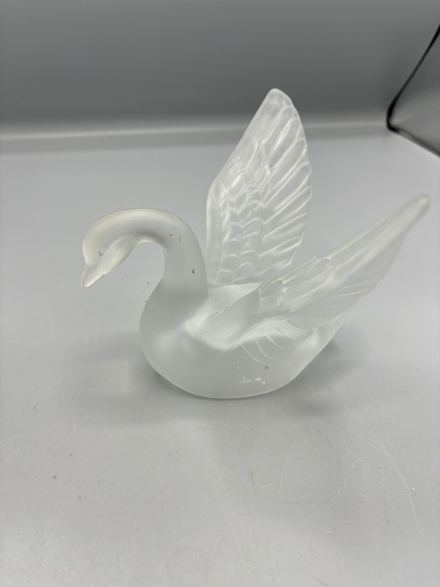 Vintage satin frost Swan