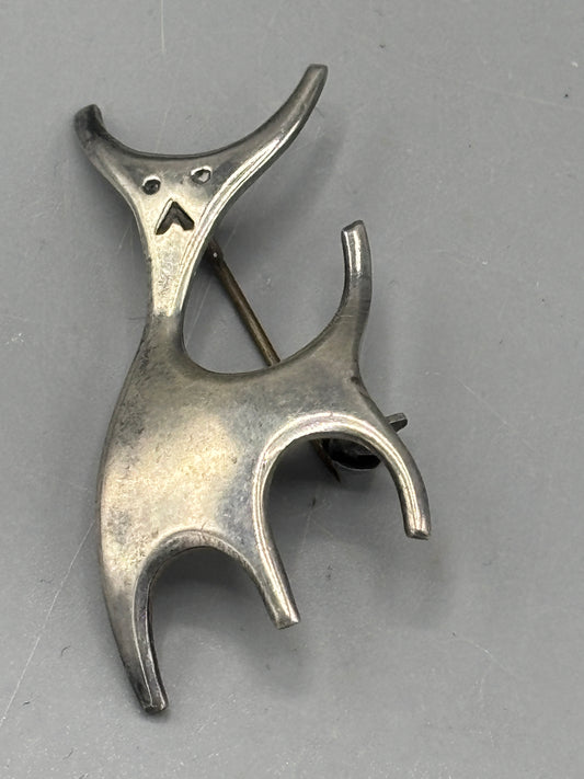 Vintage Ra & La sterling animal brooch