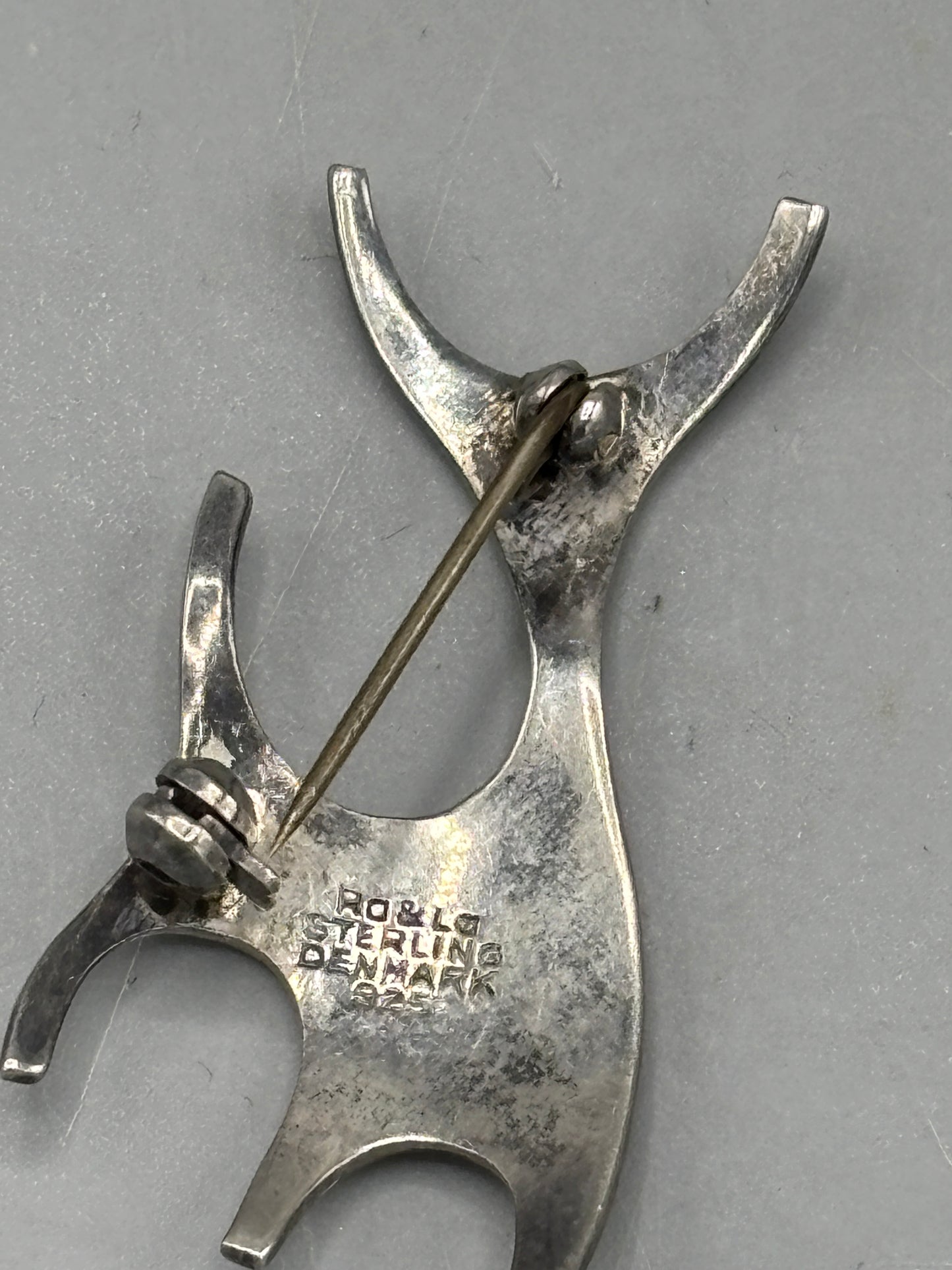 Vintage Ra & La sterling animal brooch