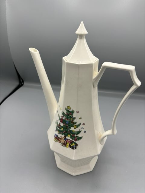 Christmastime Nikko teapot