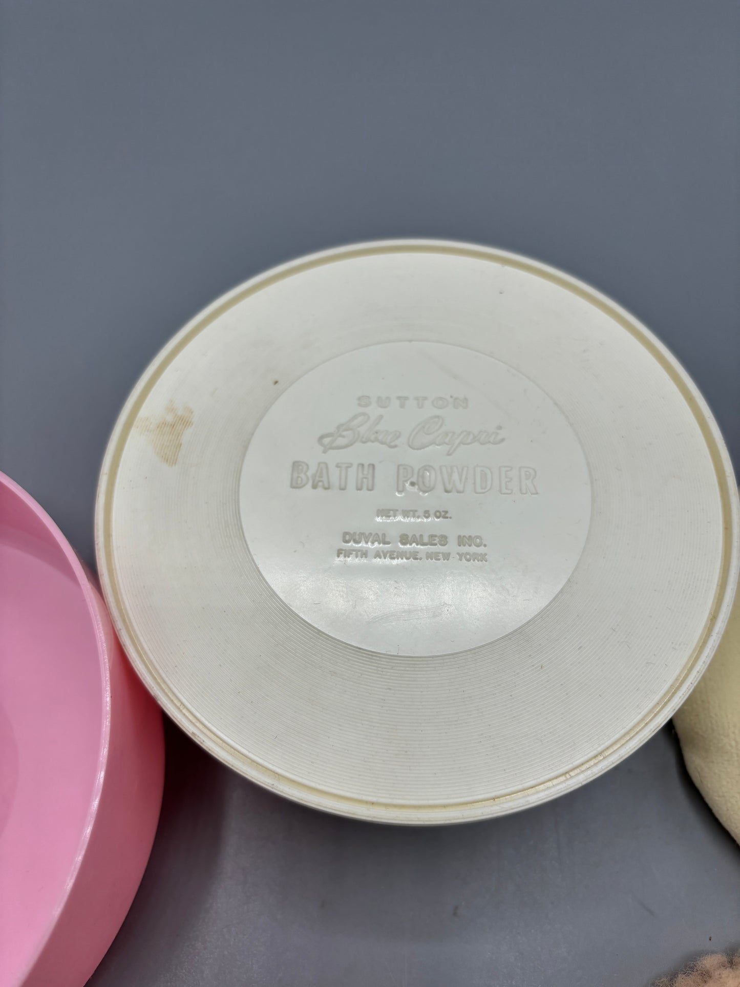 Vintage Sutton PINK Capri bath powder