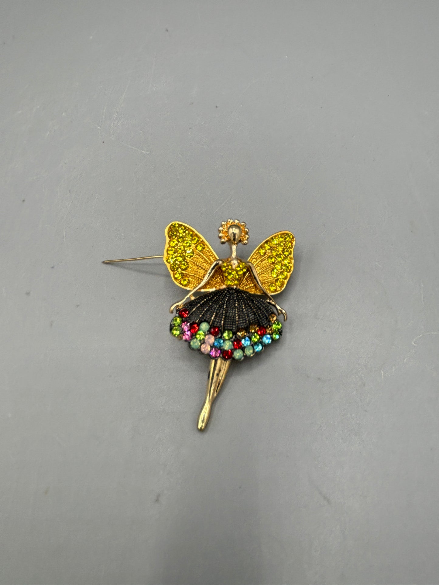 Gold tone magic fairy yellow brooch