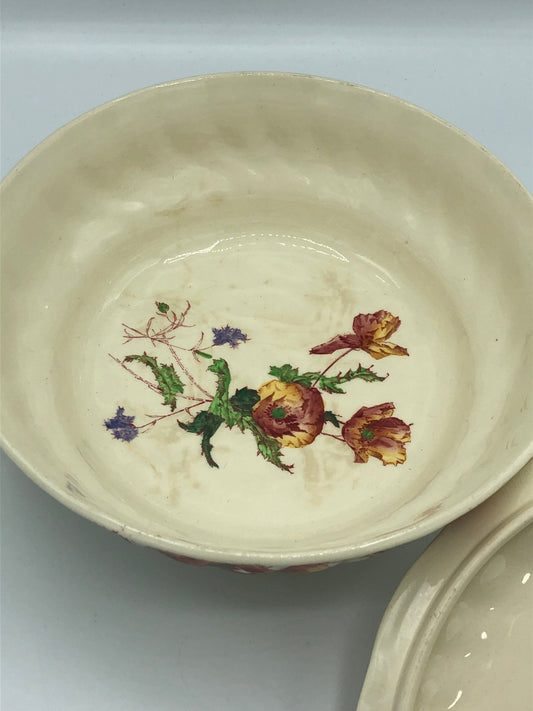 Bowl with lid by Royal Doulton Sherbourne