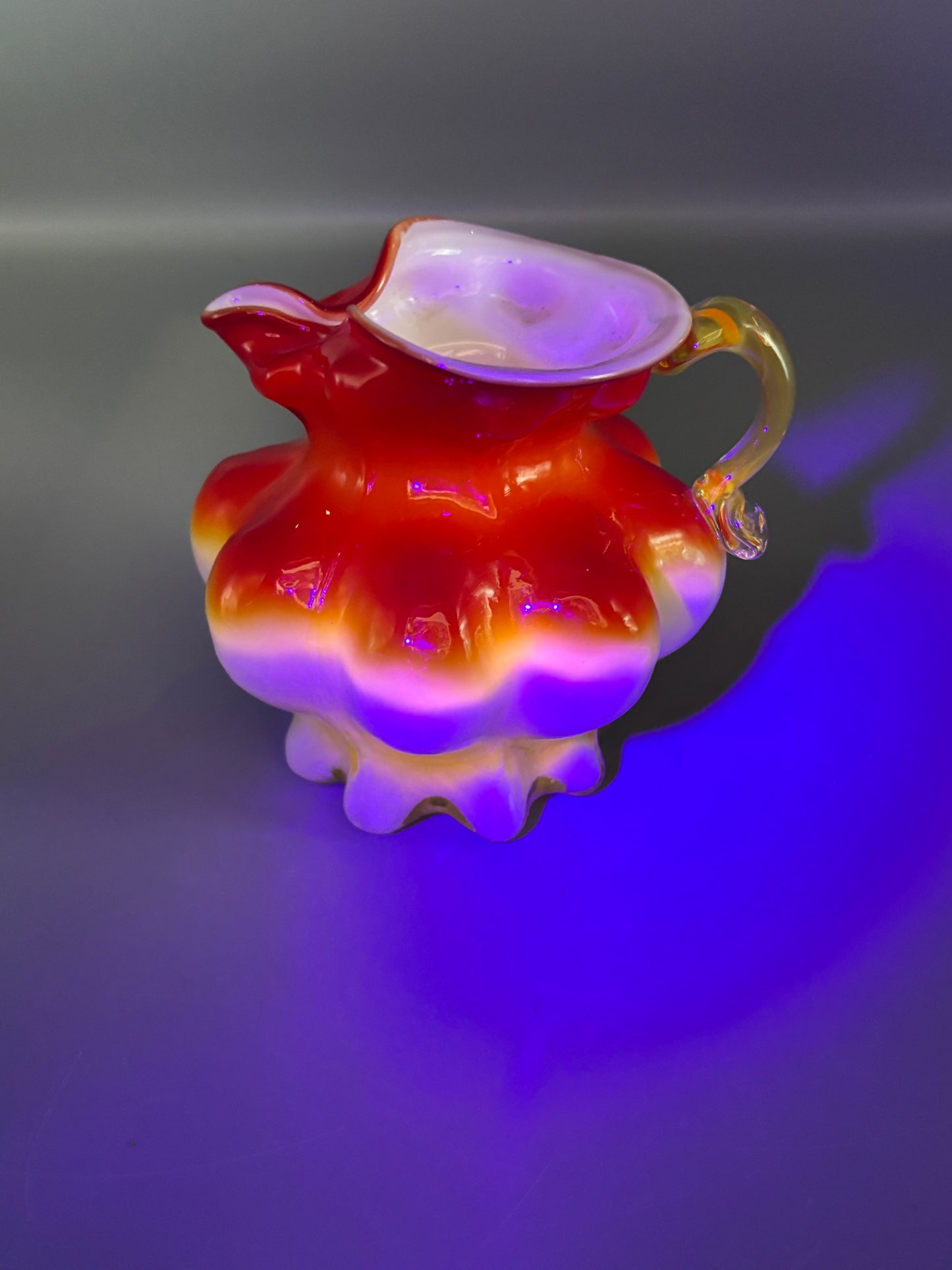 Vintage Kanwha Amberina 50s ruffled pitcher & glass