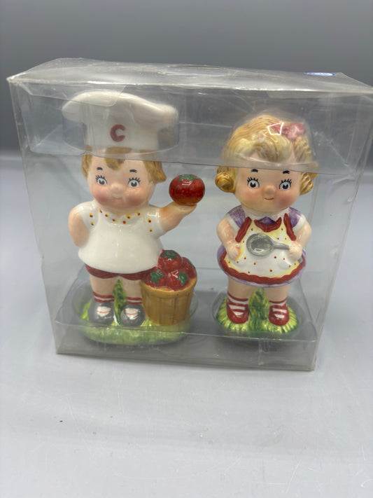 Campbell kids salt & pepper