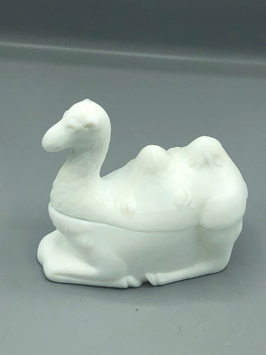 Westmoreland " Humphrey the Camel"milk glass candy dish