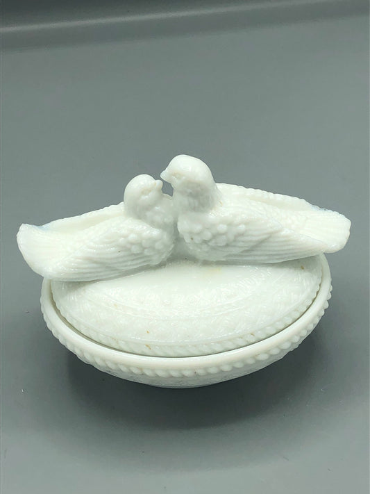 Westmoreland milk glass love birds cover dish