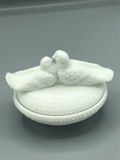 Westmoreland milk glass love birds cover dish