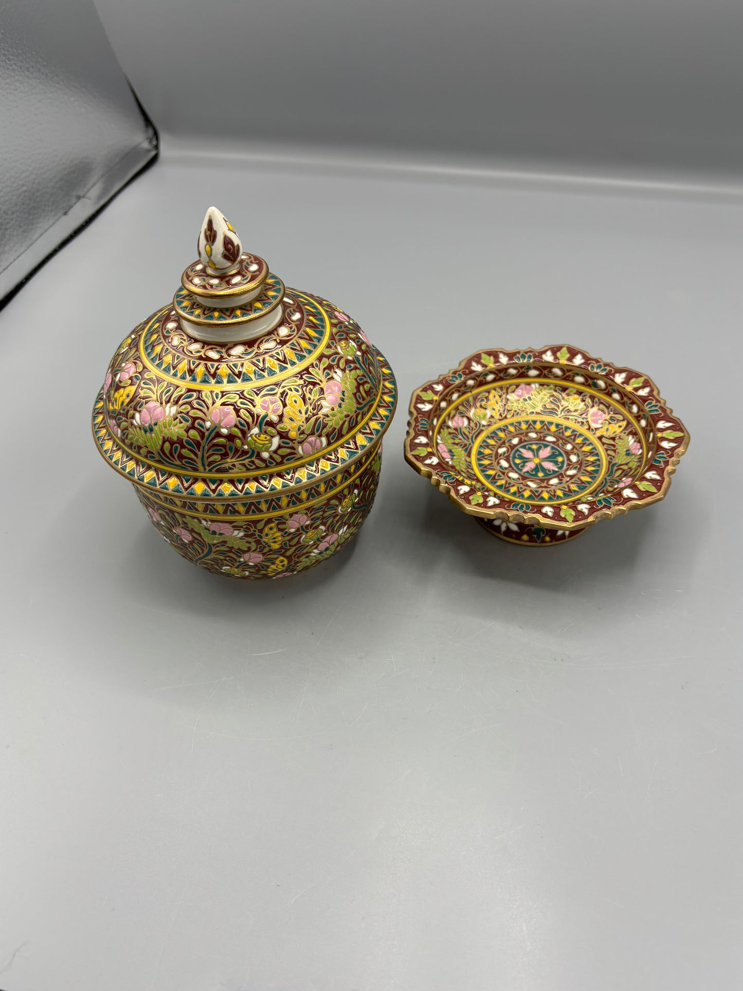 Thai Benjarayo lidded jar on pedestal hand painted scrollwork Thailand