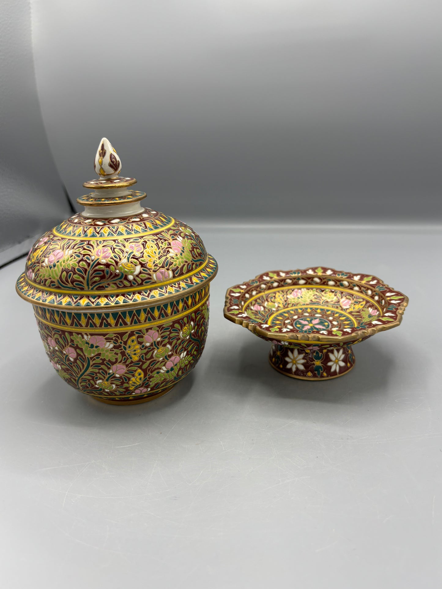 Thai Benjarayo lidded jar on pedestal hand painted scrollwork Thailand