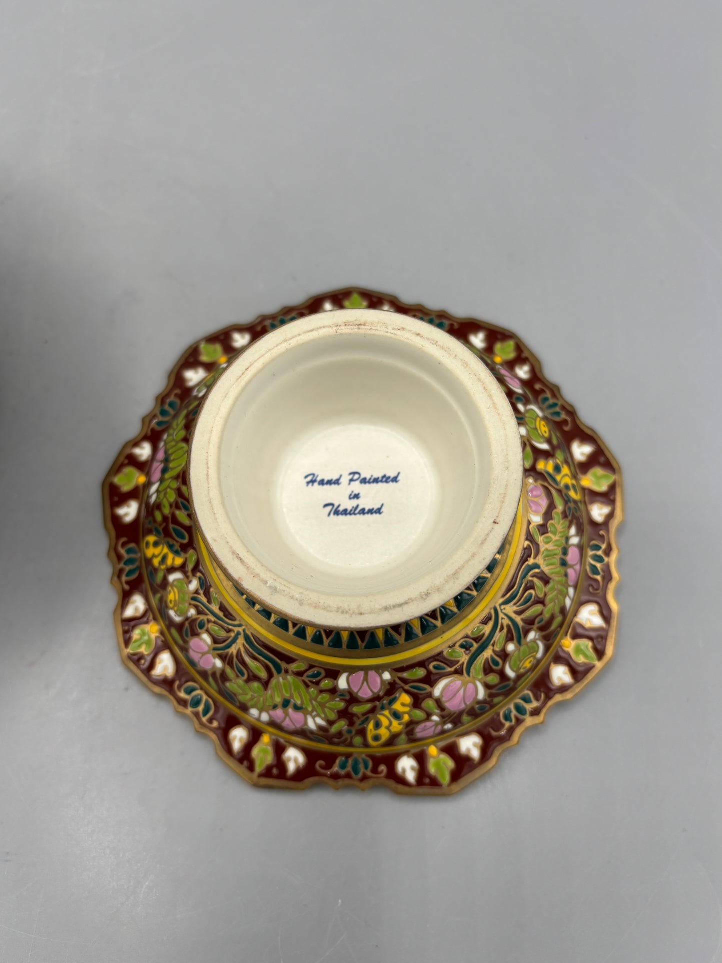 Thai Benjarayo lidded jar on pedestal hand painted scrollwork Thailand