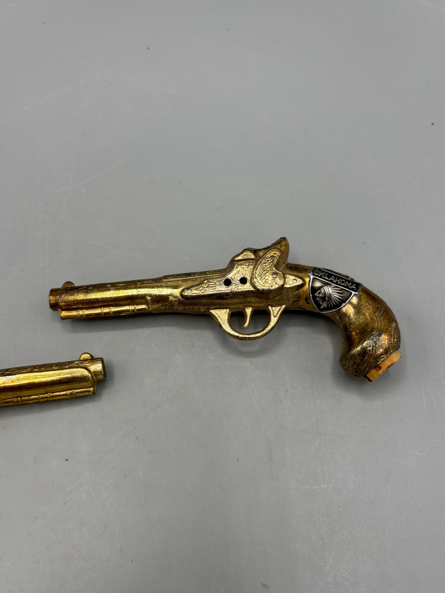 Vintage Replica nostalgia gold tone Pistol salt & pepper