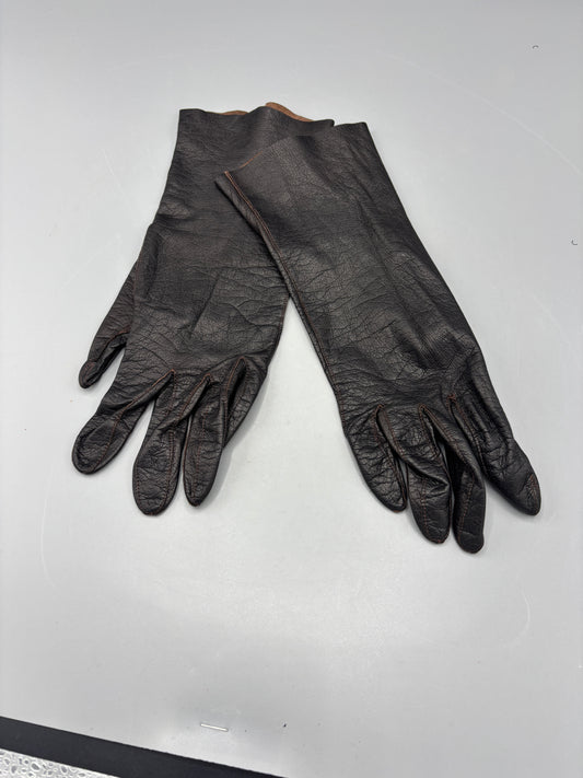 Vintage Womens leather gloves in dark brown