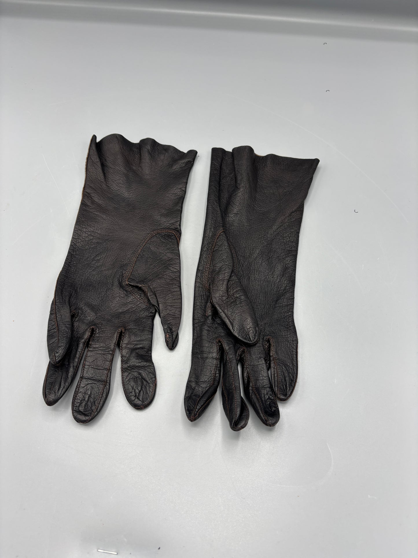 Vintage Womens leather gloves in dark brown