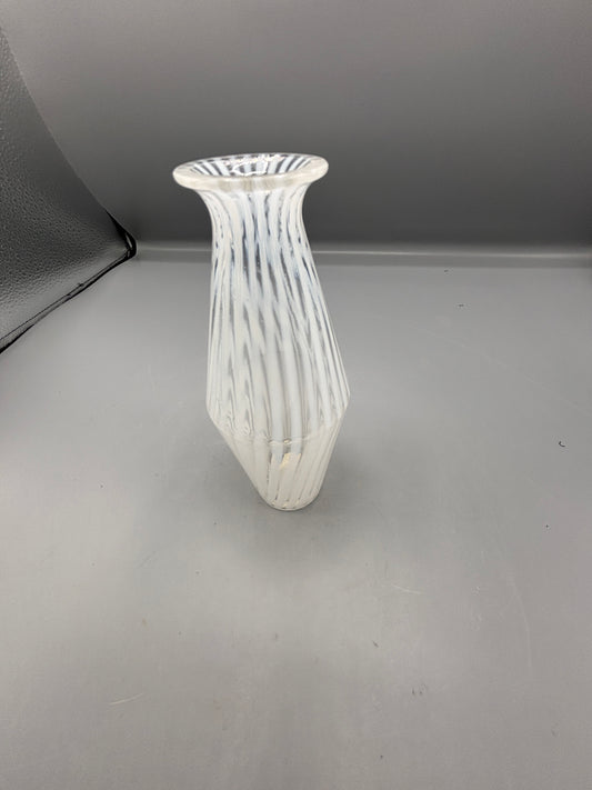 Vintage Fenton Blue Spiral Optic vase