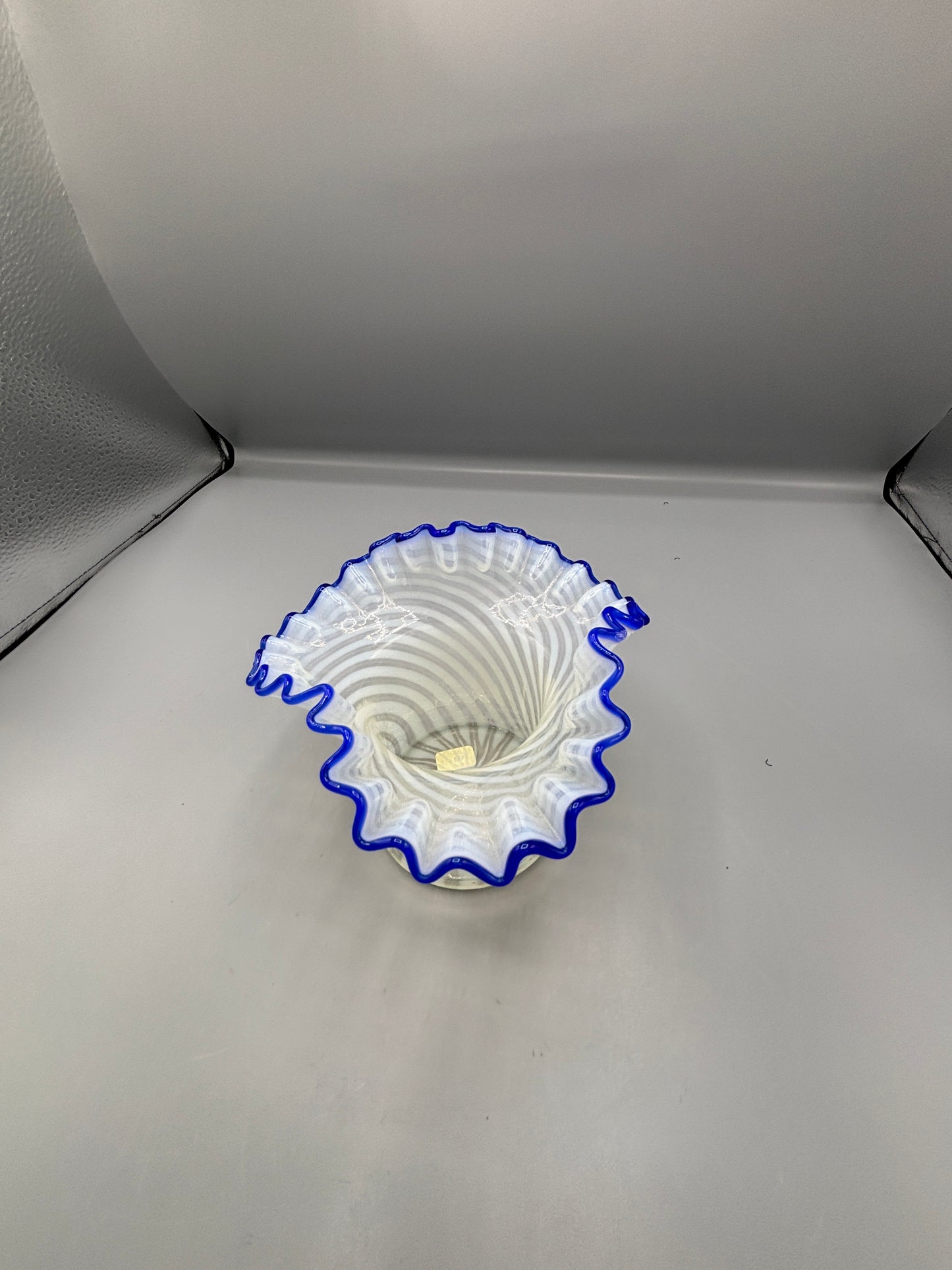Vintage Fenton Blue Ridge Crest Opalescent Spiral Optic Hat vase
