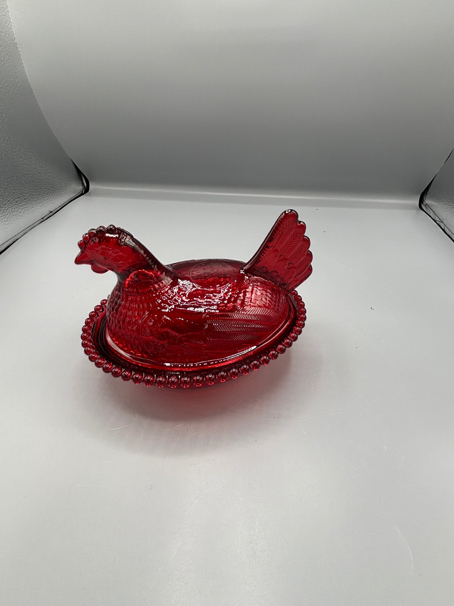 Vintage Indianna glass Ruby red glass hen on nest