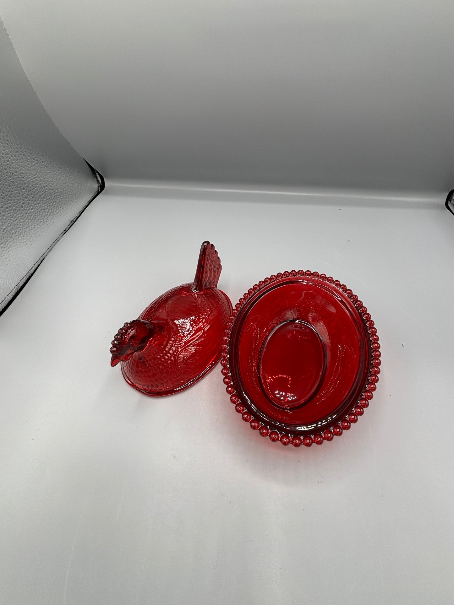 Vintage Indianna glass Ruby red glass hen on nest