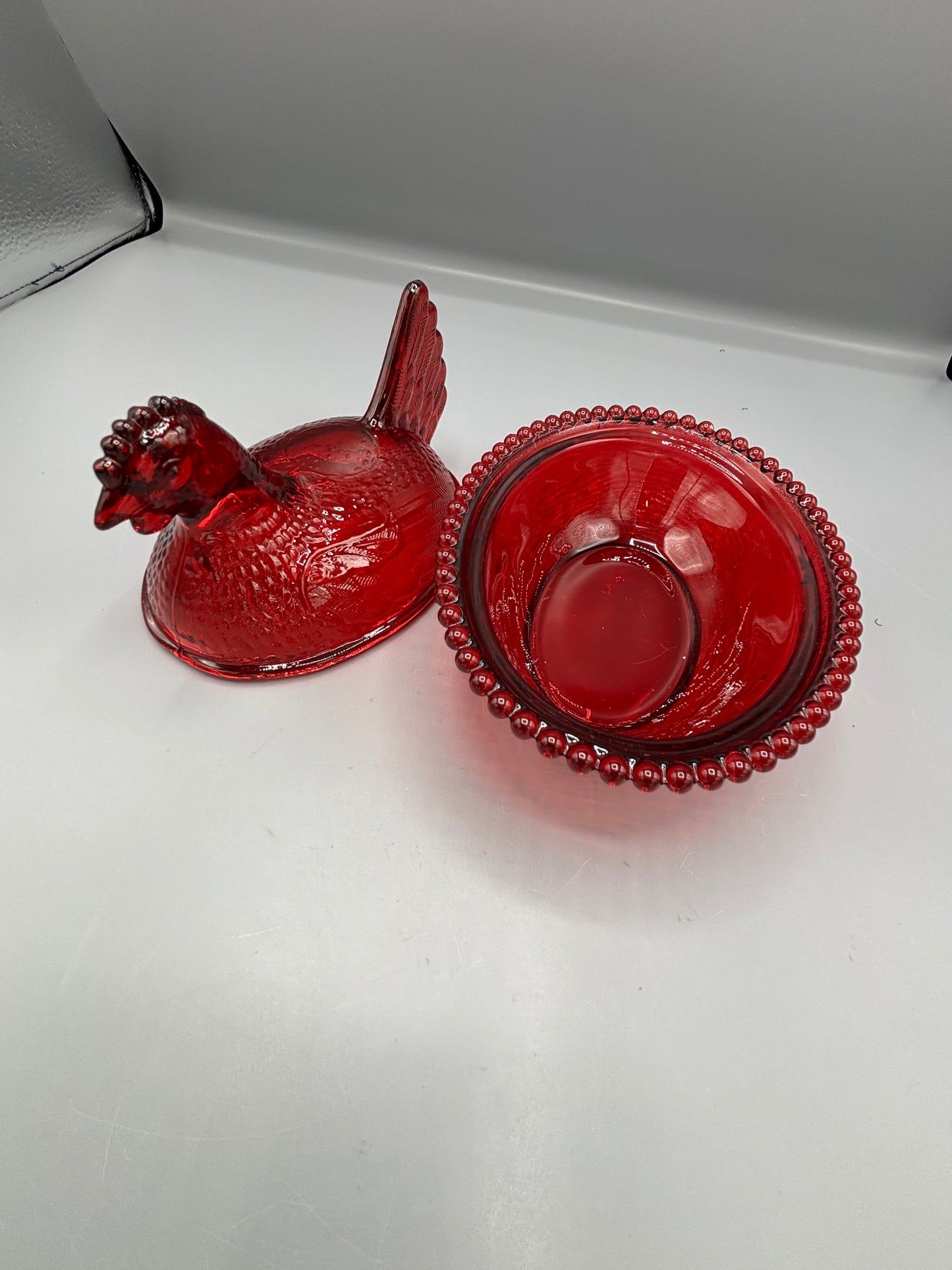 Vintage Indianna glass Ruby red glass hen on nest