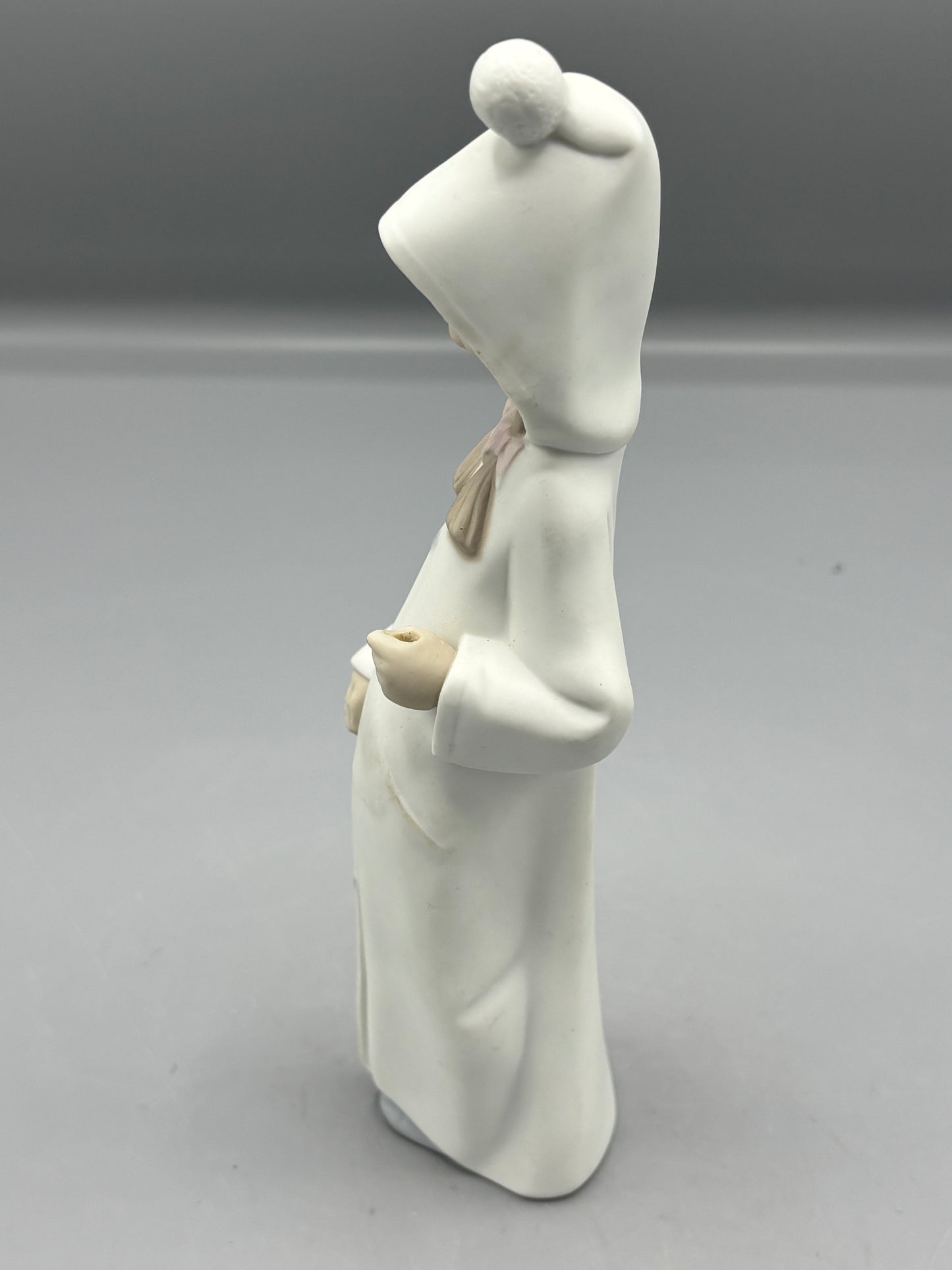 Lladro Shephard girl with basket figure