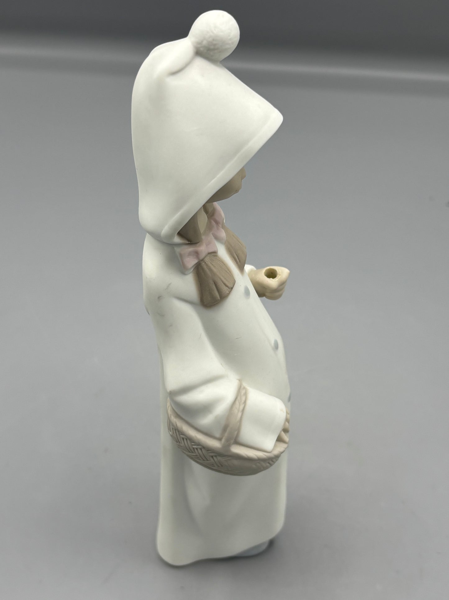 Lladro Shephard girl with basket figure