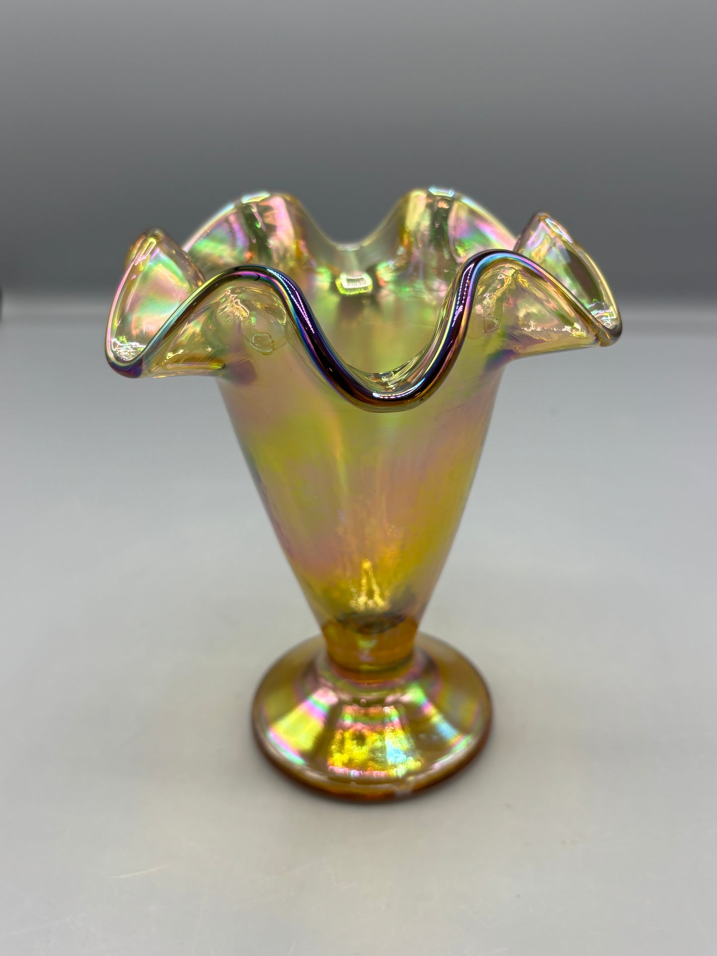 Vintage Fenton Marigold Marigold Iridescent carnival vase