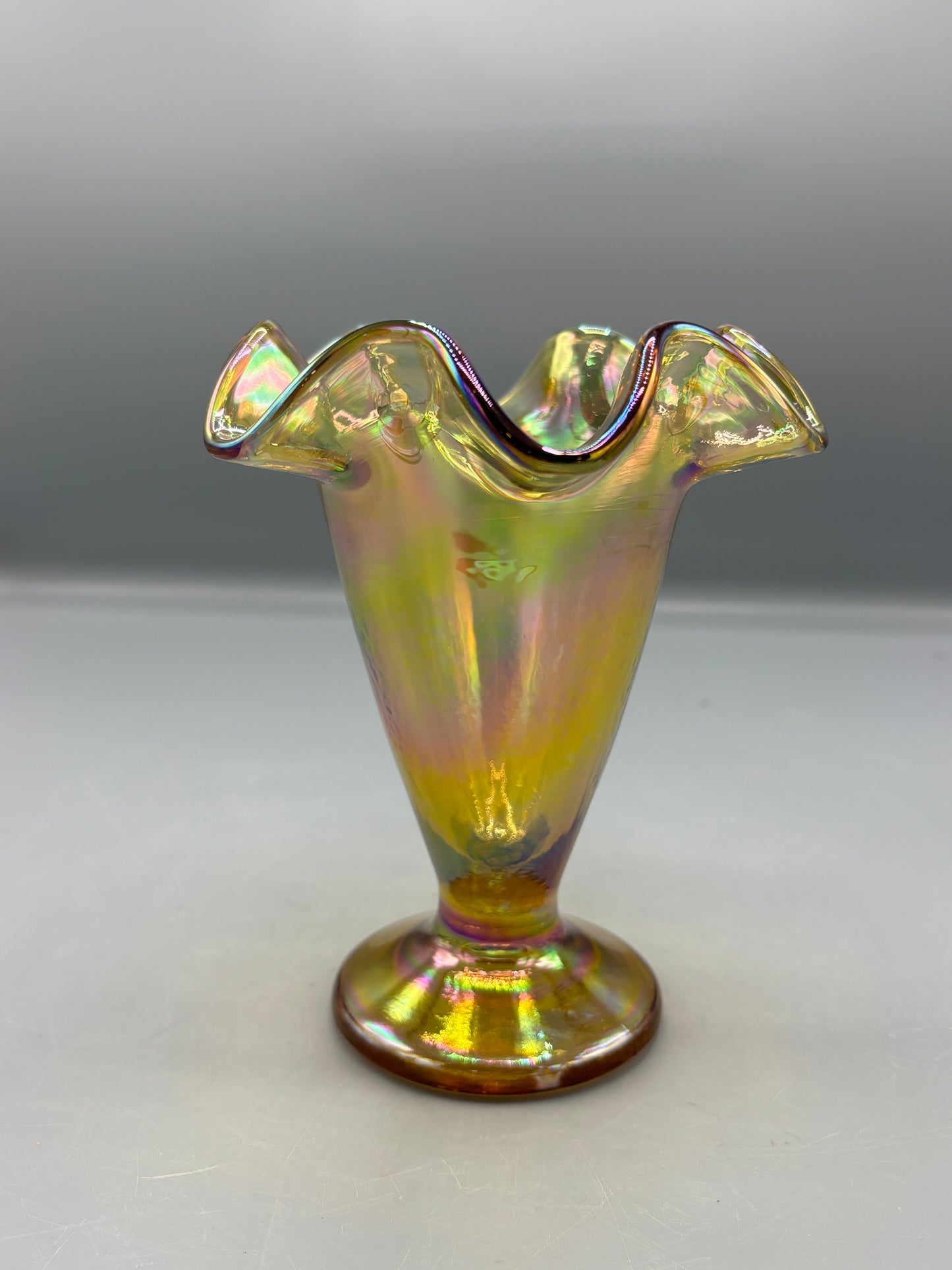 Vintage Fenton Marigold Marigold Iridescent carnival vase