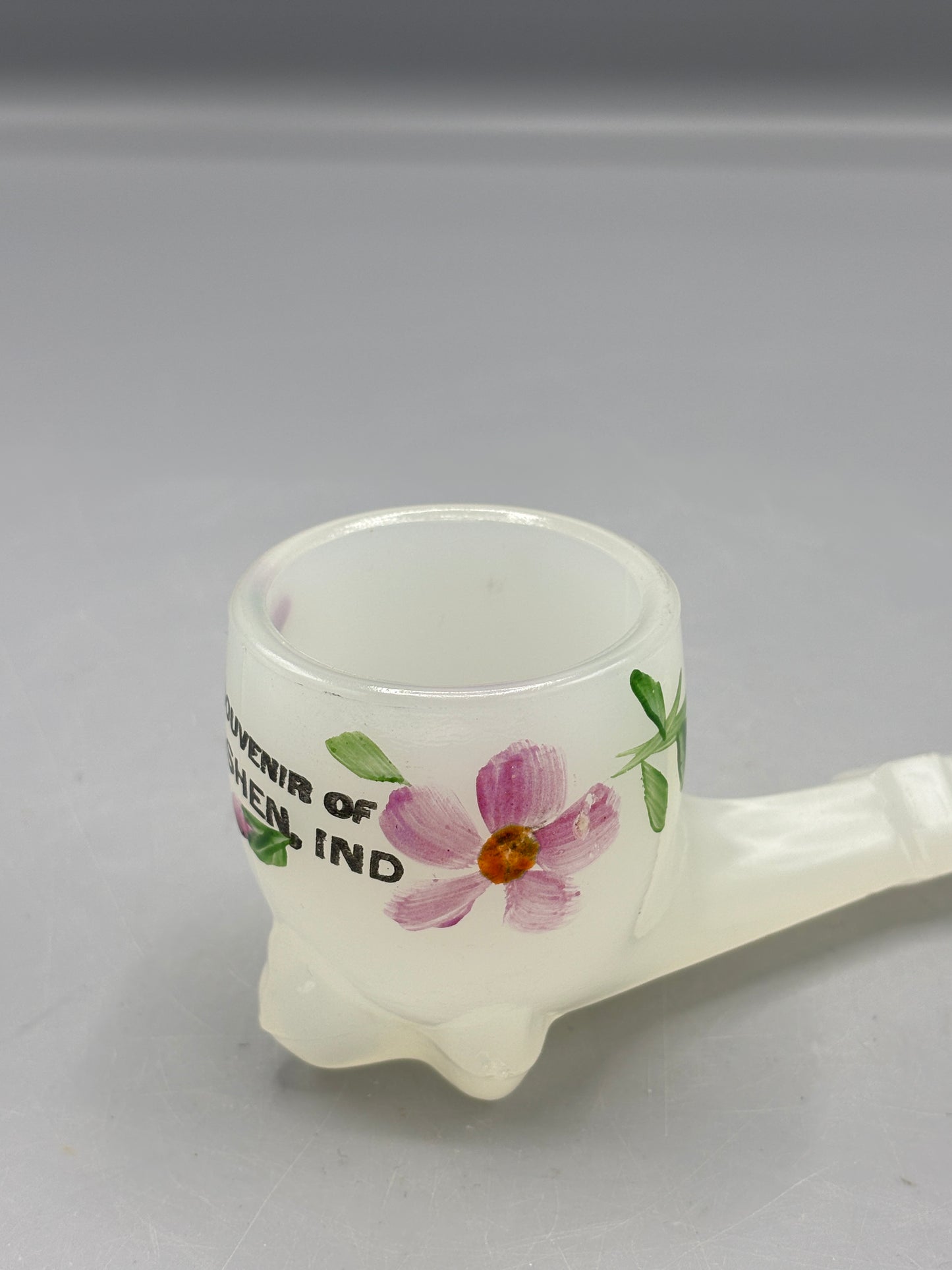 Vintage Milk glass Souvenir pipe