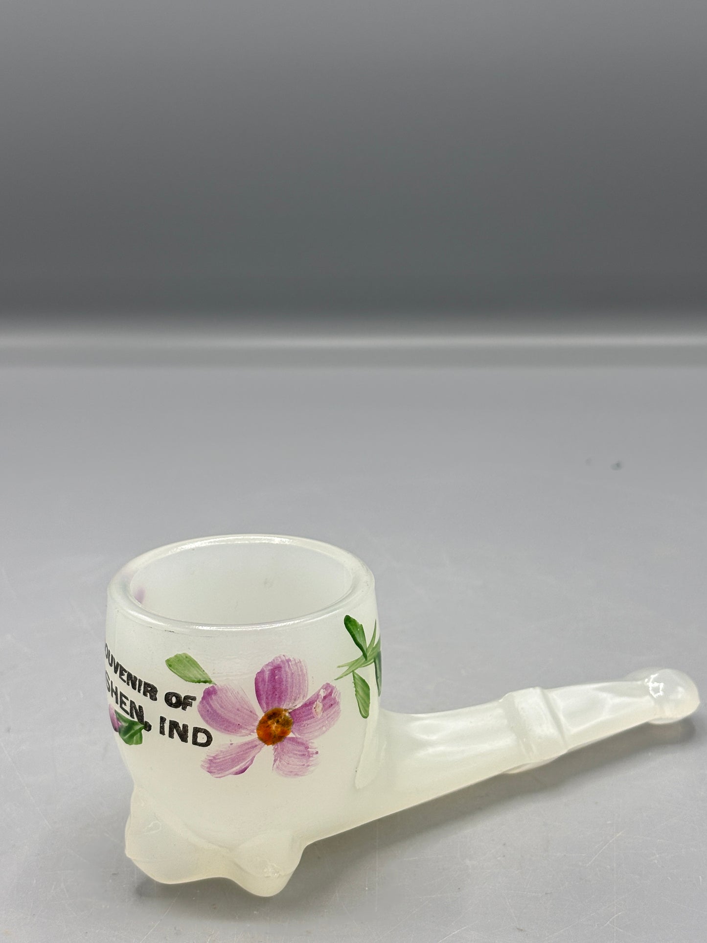 Vintage Milk glass Souvenir pipe