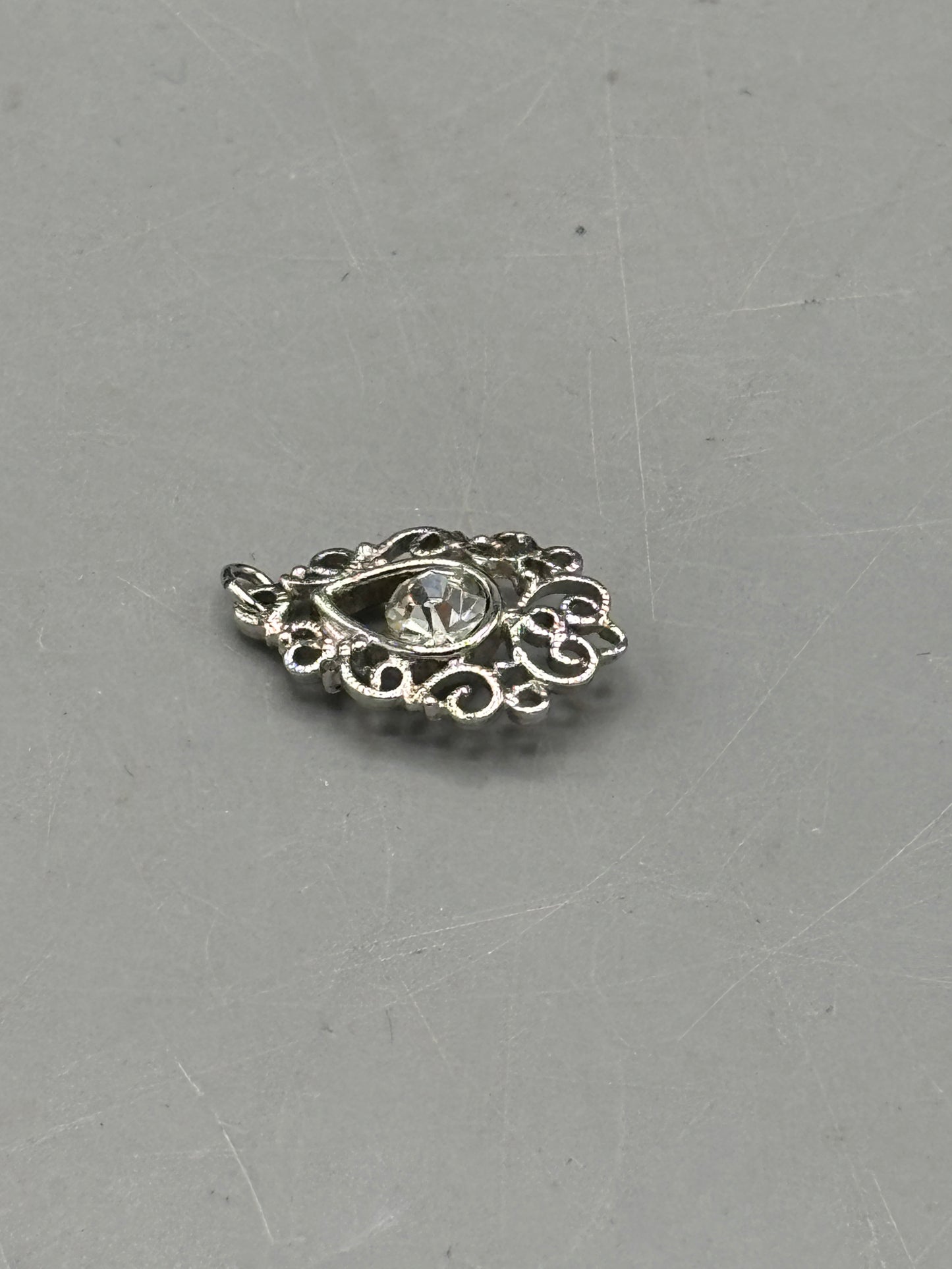 Costume fillagree pendant